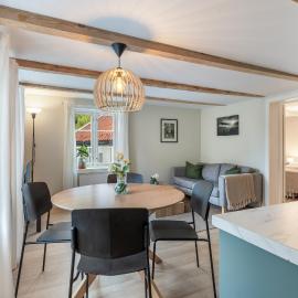 Moderne leilighet med 2 soverom - nær Arendal sentrum, Hotel in Arendal