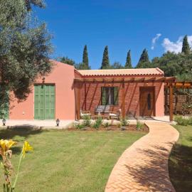 Elysian olive villas, hotel a Spartia