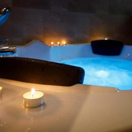 Ferienhaus am Feldberg Sauna - Whirlpool - Kamin - Zaun - 20 Personen