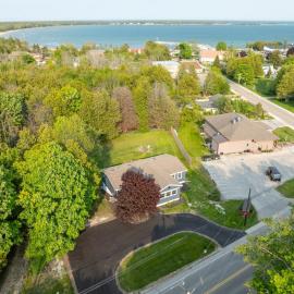 New Baileys Harbor Home, 1 block DT with Huge Yard