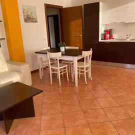 La Fontana apartments, Hotel in Fiumelatte