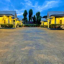 Debayview Hotel、アサバのホテル