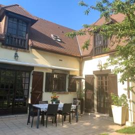 lovely house near Paris, hotel in Clamart