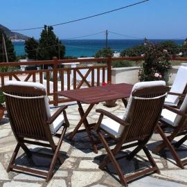 Pleoussa Studio and Apartments, hotel di Bandar Skopelos