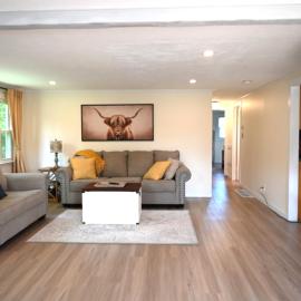 Likensco Beach/Farm House