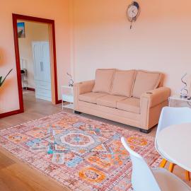 MDG Suites, hotel in Uitvlugt