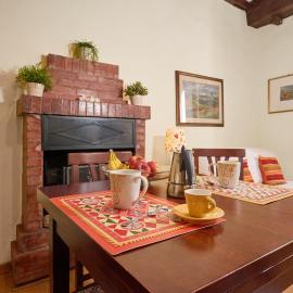 Cozy Tuscany Apartment in SUVERETO by Countryside & Sea