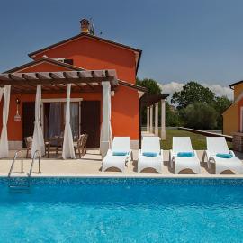 Villas Vilanija, hotel in Umag