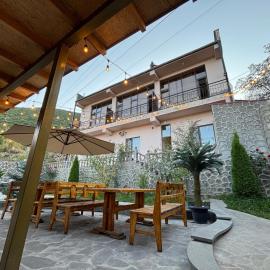 TIGRAN Hotel by Black & Gold, hotel en Goris