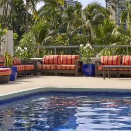 DoubleTree by Hilton Alana - Waikiki Beach