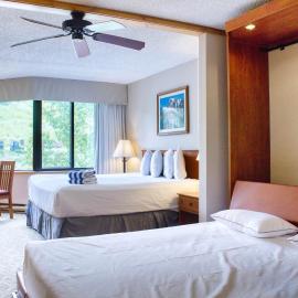 Studio with Pool Hot Tub Biking Trails