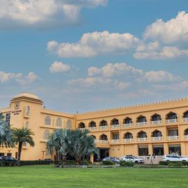Haut Monde Rajputana Palace, hotel v mestu Behror