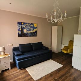 Mājīgs dzīvoklis netālu no jūras, hotel a Skulte