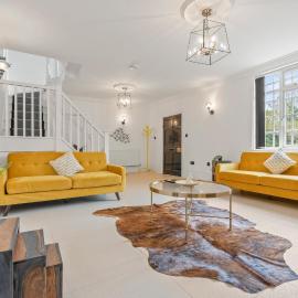 Springbrook House - Peaceful Getaway in the Worcestershire Countryside, hotell i Churchill