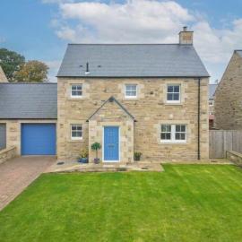 Stonecroft House، فندق في Ellingham
