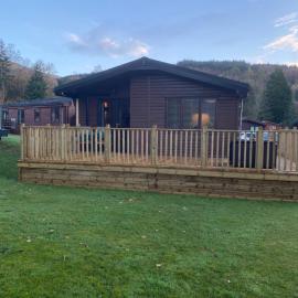Cozy Loch Lomond Lodge 27, Rowardennan, מלון ברוברדנן
