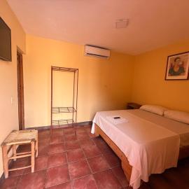 Hotel Loro Tuerto, hotel v destinaci Santa Cruz de Barahona