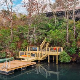Lake Lahusage Front - Private Dock, Game Room