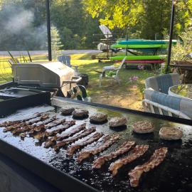 Adirondack Trailside Cabin, hotel a Caroga Lake