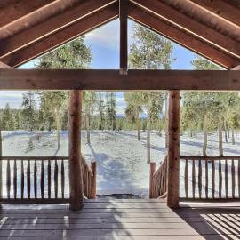 2 Bed Cabin Fireplace Lodgepole Pines