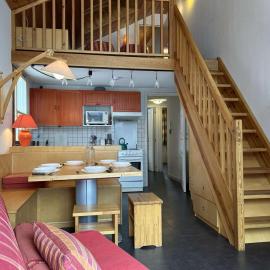 Chalet duplex 6-8 pers, garage, WiFi, Montgenèvre - FR-1-330D-148, hotel in Montgenèvre