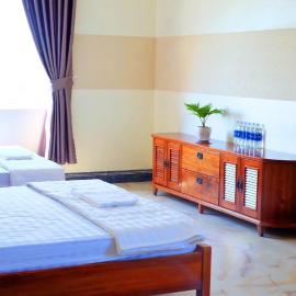 Motel Thuỷ Lộc Hồ Tràm، فندق في هو ترام