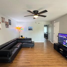 2 Bedroom Townhouse, hotel v destinaci Charlotte