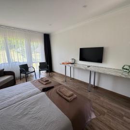 Мотель "Козачок" з рестораном у Чинадієві, hotel in Chynadiyovo