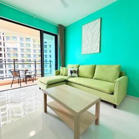 Regalia Park 2B1R 6pax Condo Forest City, hótel í Gelang Patah