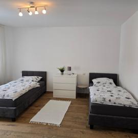 Moderne großzügige Wohnung zu vermieten, hotel a Bretten