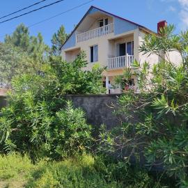 Large house at the beach., hotel en Grigoleti