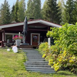 Kivisalmi ja AuroraHut, hotel a Viitasaari