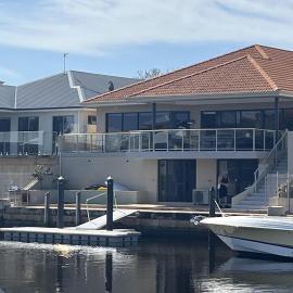 Port Bouvard Escape - Canal Home, hotel a Wannanup