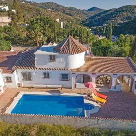 Casa Jazmin, beautiful Andalucian Villa near Competa, hotel a Árchez