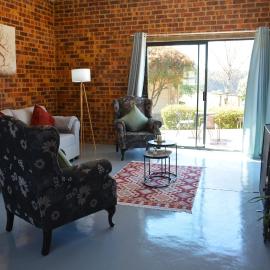 Dullight Self Cater Cottage, hotel in Dullstroom