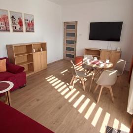 Cozy Duo, hotel in Zduńska Wola