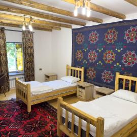 Yulduz Homestay-Stay with a Local Uzbek Family, hotel a Sayyod