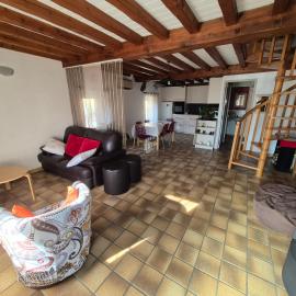 Maison cozy dans les Volcans, hotel v destinaci Sayat