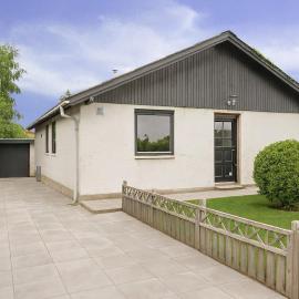 The Lucky Peer - 120m2 house 4 bedroom house - full kitchen & free parking
