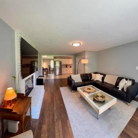 Cozy Mid Century Home in Athens GA, hotell i Athens