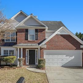 Cozy home in Austell, hotel em Austell