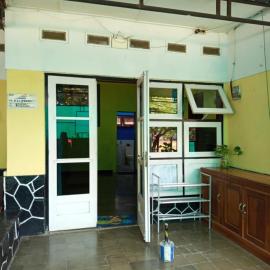 NEW OLIVIA Homestay, hotel in Ketapang