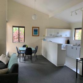 Beachside Haven Free Linen Wi-Fi Netflix air con، فندق في Boomerang Beach