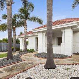 Marble Sands Beachside House Rye