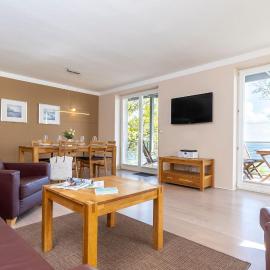 Viesnīca Sassnitz - Balkon mit Meerblick, Sauna, Kamin - FeWo Südwarts pilsētā Zasnica
