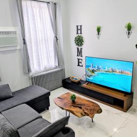 Newly Renovated 2B 2BA apt! mins to PATH & NY!, hotel en Jersey City