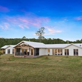 The Breakaway Villas at Molly Morgan Wines
