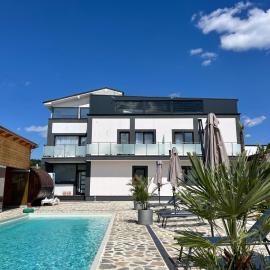 Complex Casa Dami, hotel em Băroiu