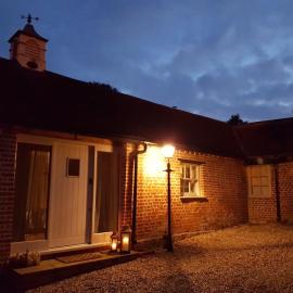 Cosy Barn Conversion - peaceful, private double room