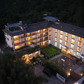 ds Drunken Beauty Xiangong Mountain Hotel, hotel in Xingping